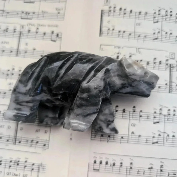 Marble Bear Sculpture - Black and White - Picture 5 of 9